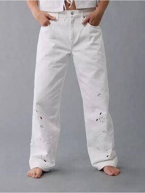 American Eagle AE White Ex-Boyfriend Floral Cutwork Accent Jeans 16 LONG